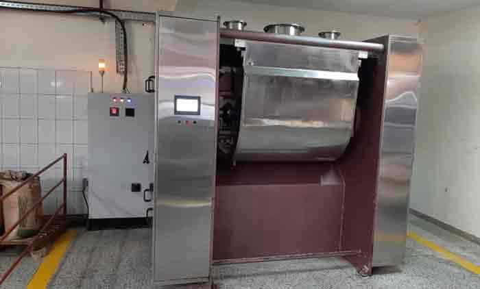 Complete soft dough biscuit moulding machine with feed roller rotary moulding drum and canvas band for biscuit production