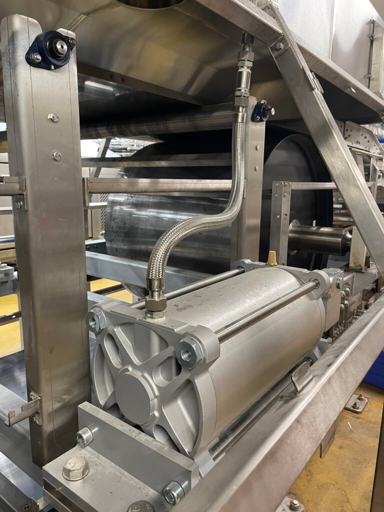 Industrial biscuit machinery and biscuit making machine complete production line from mixing to packaging